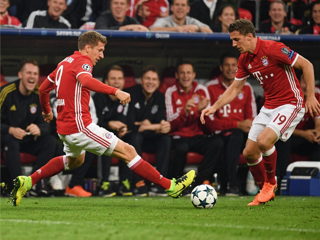 穆勒度假归来盛情邀请队友聚会,共20名球员欢乐参加 案例探讨:穆勒与团队的持续成功
深厚的