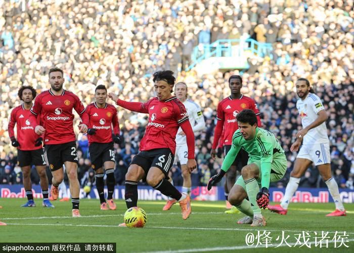 英超-库尼亚建功舍什科错失良机 曼联战平利兹联1-1